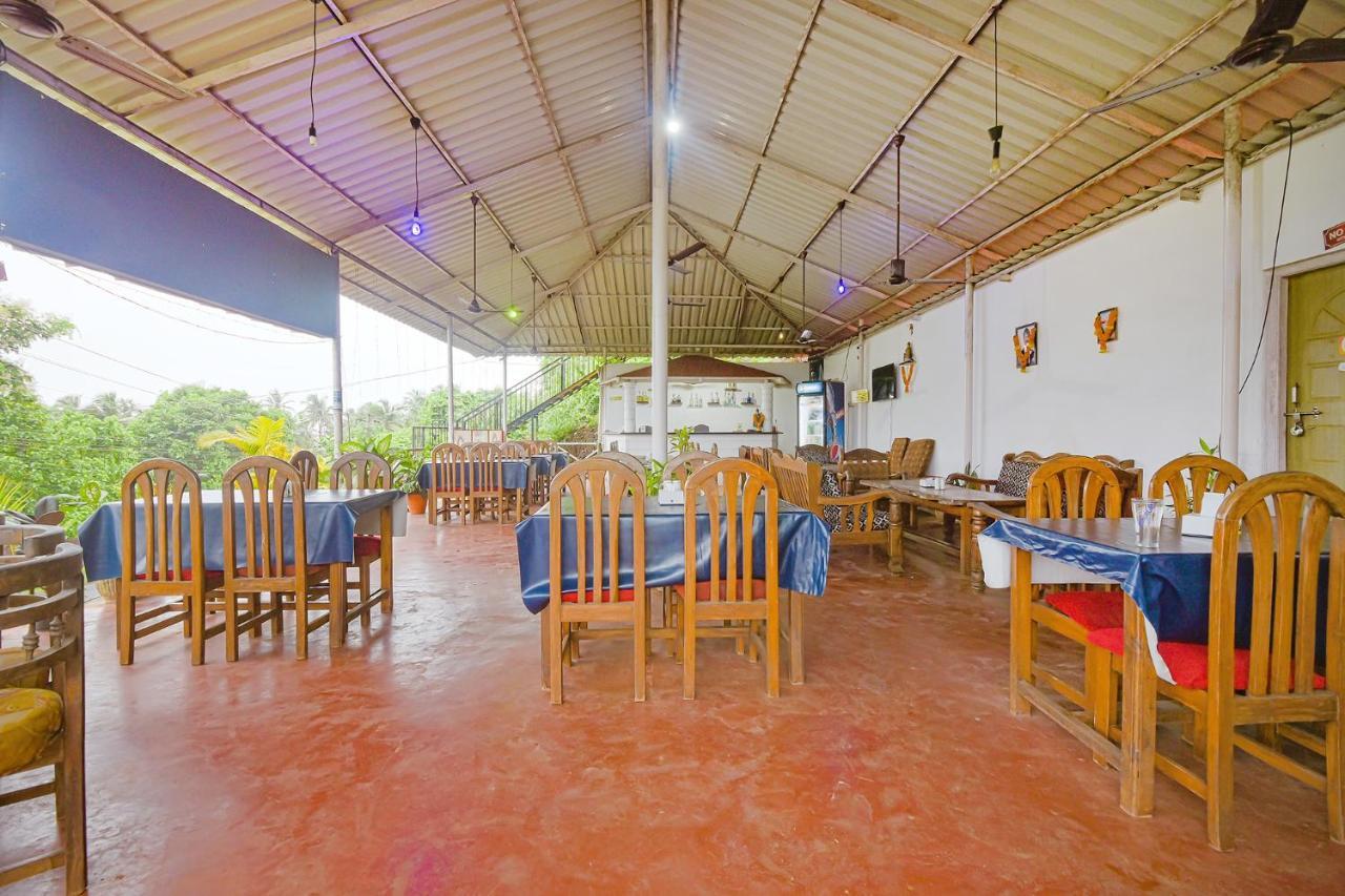 Fabexpress Vincy Palace, Mandrem Beach Hotell Exteriör bild