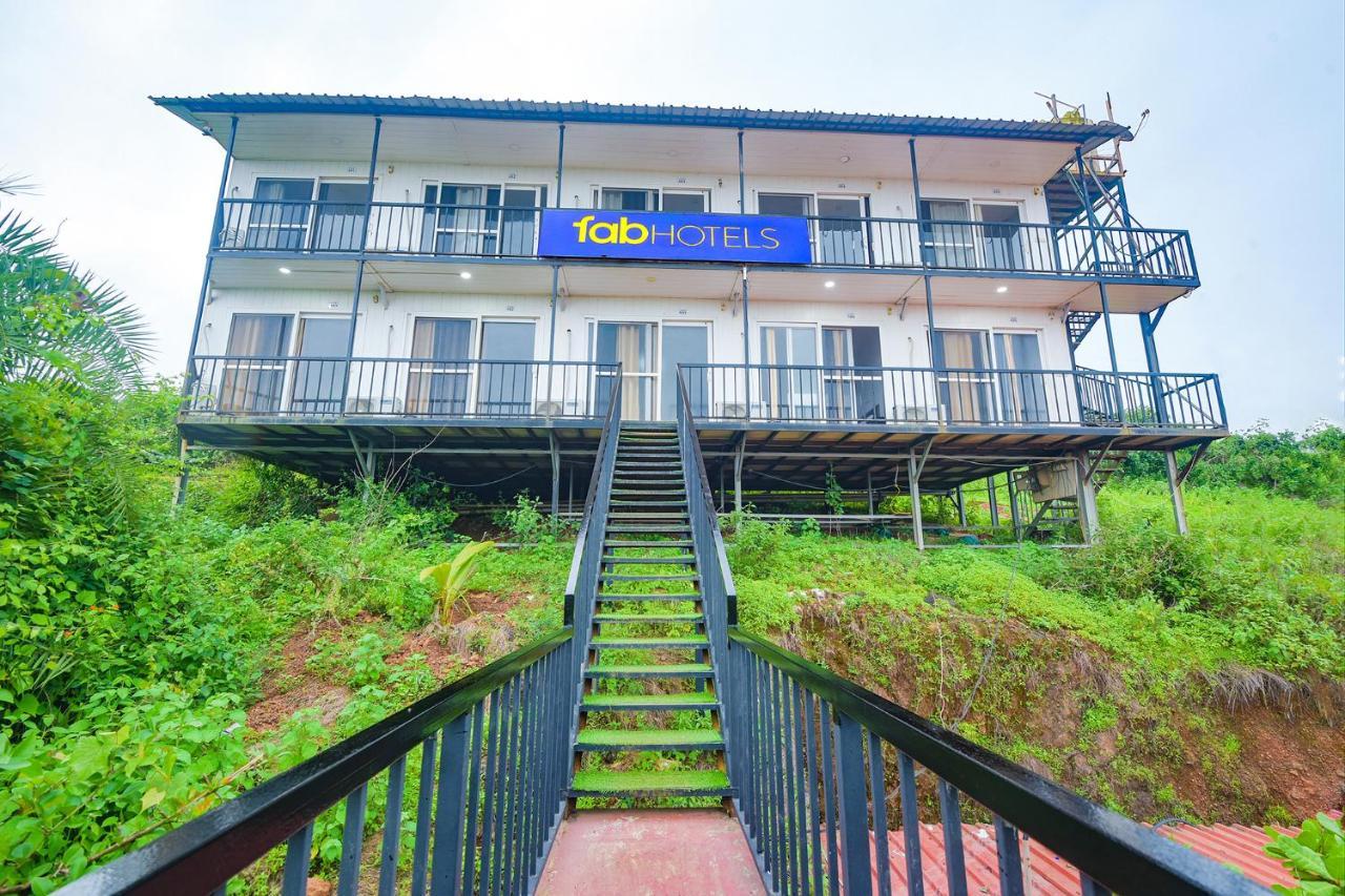 Fabexpress Vincy Palace, Mandrem Beach Hotell Exteriör bild